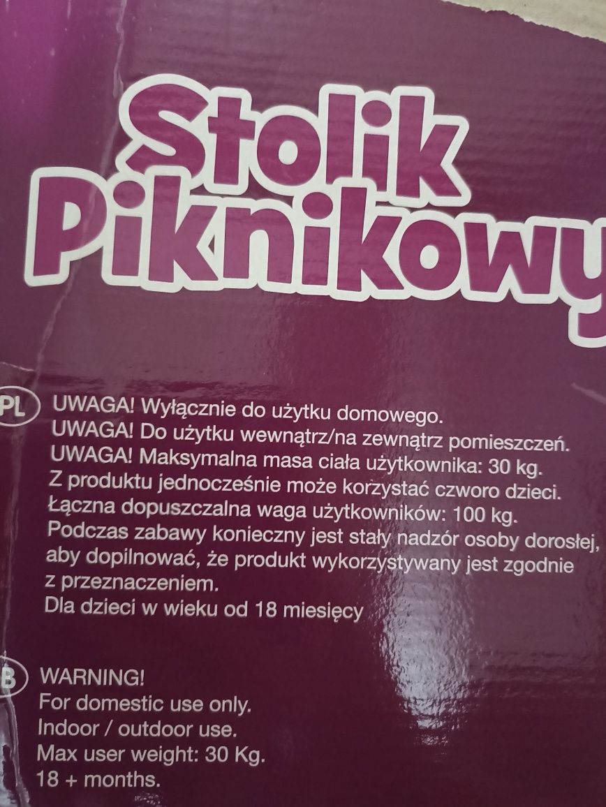 Sprzedam stolik z ławeczkami