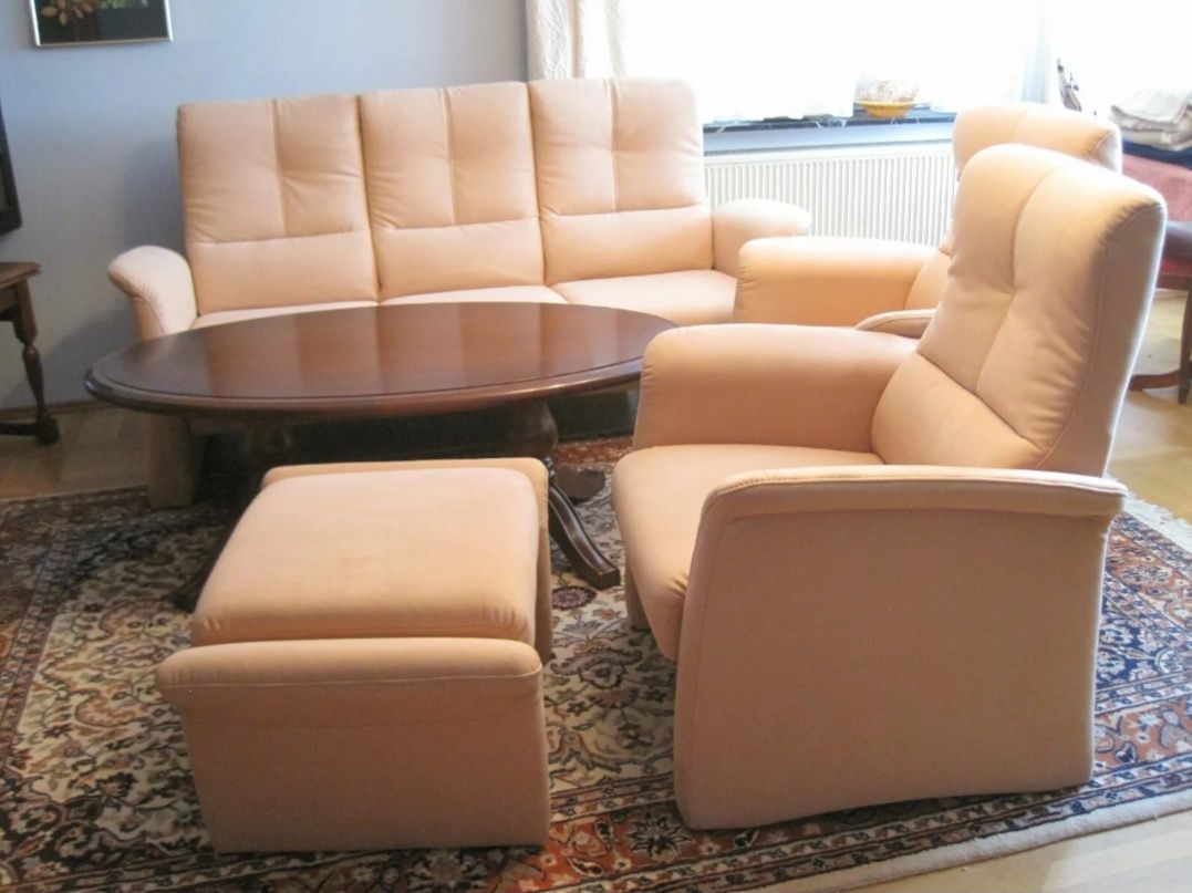 Himolla sofa 3os + 2 x fotel + stolik jak nowe.