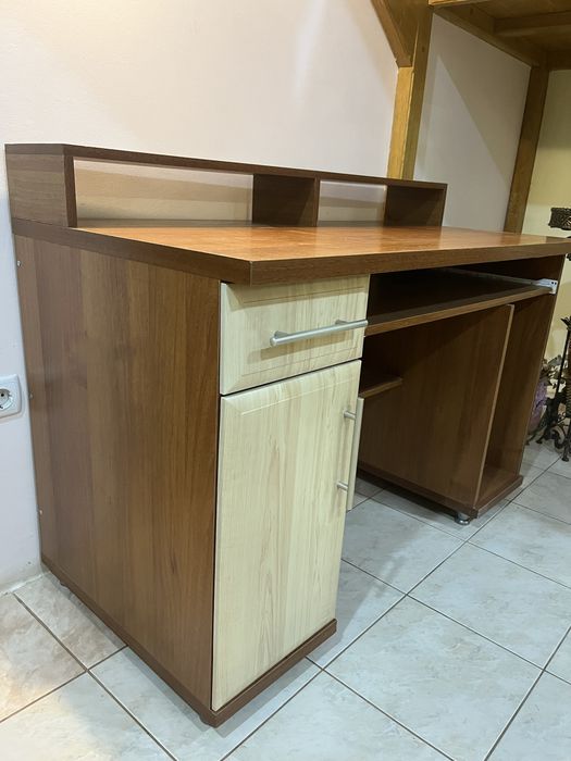 Компютерний стіл , для компʼютера, робочий стіл