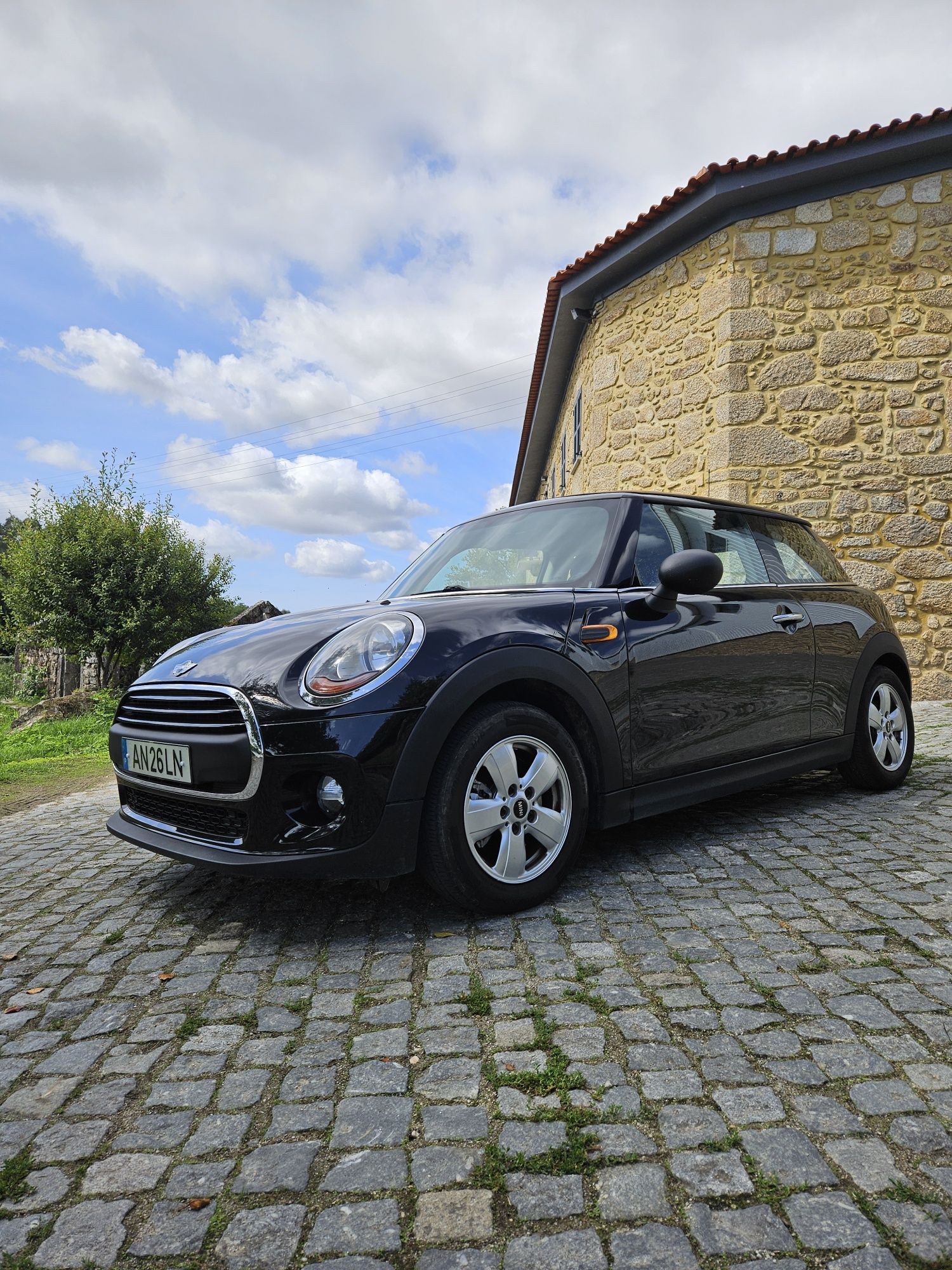 Mini One 1.5 95cv