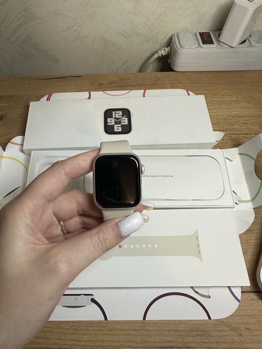 Apple watch Watch SE 2 40 mm акб 100 % ідеальний стан