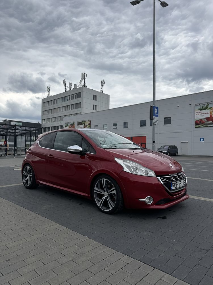 Peugeot 208 1.6 GTI
