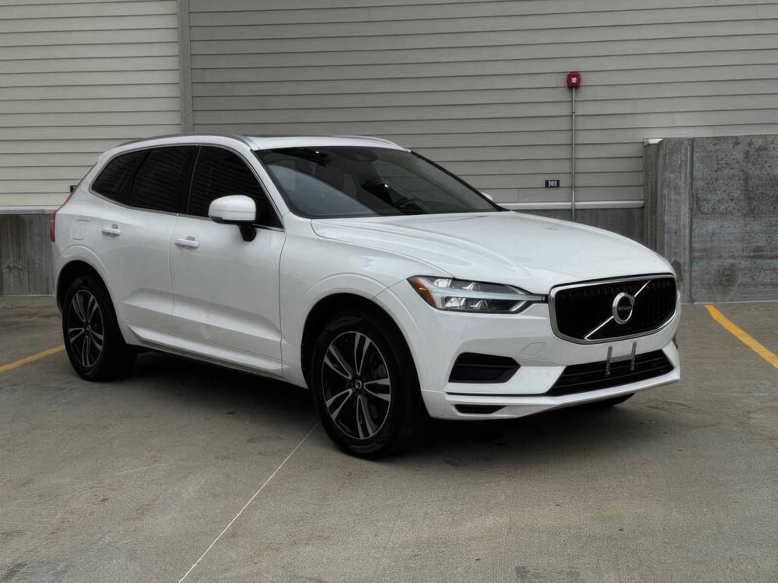 2020 Volvo XC60 T6 Momentum