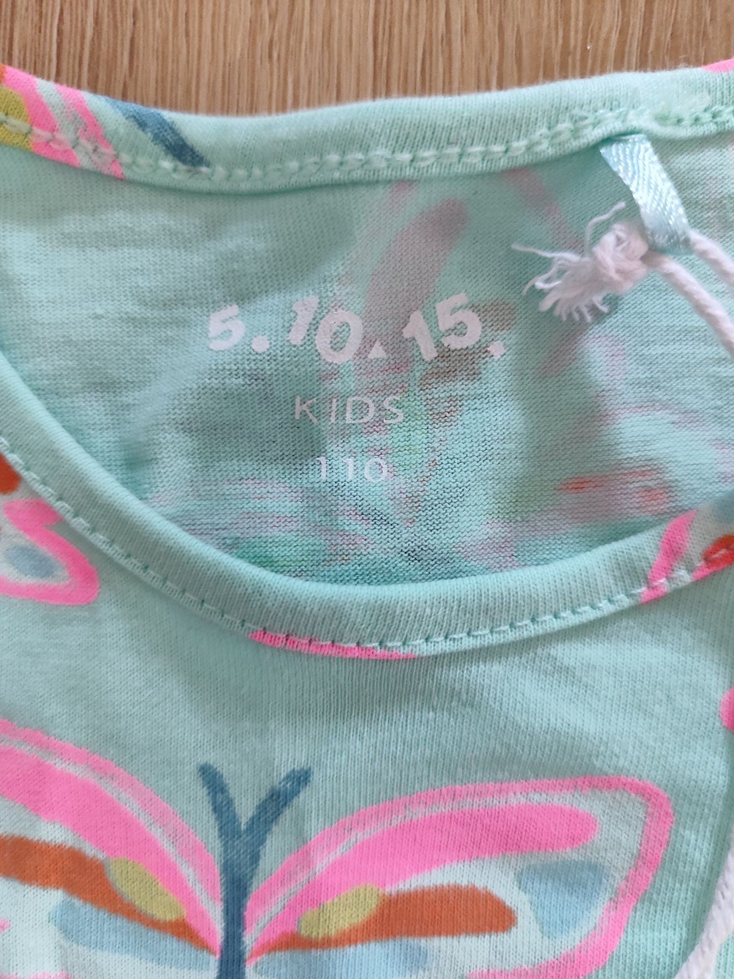 Sukienka na lato 5.10.15 r. 110 miętowa w motyle