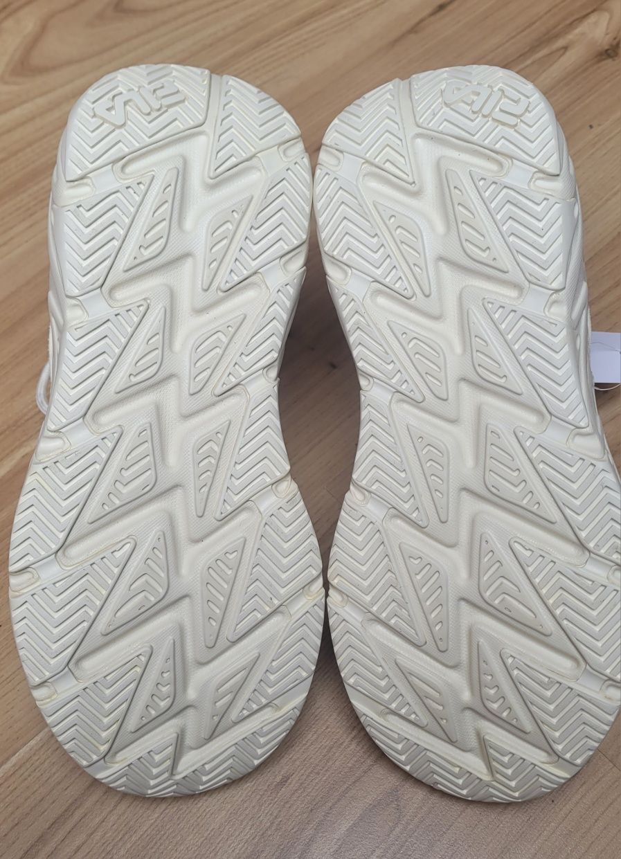 Fila instinx evo, r. 37.5, 23.5 cm.