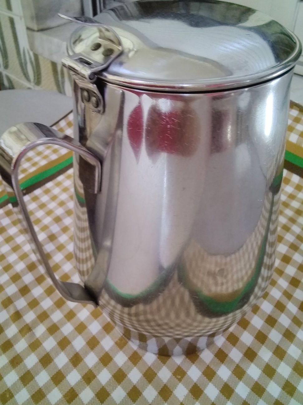 Cafeteira de litro e meio em Inox