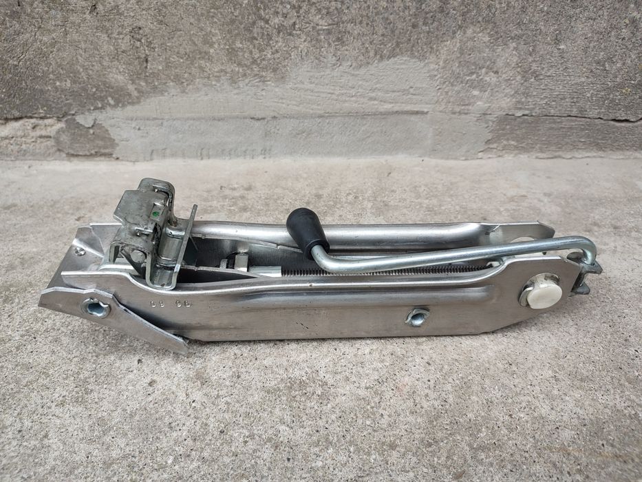 Домкрат Audi A6 c5 Volkswagen Passat b5 Golf 4 Skoda superb 1 гольф 4