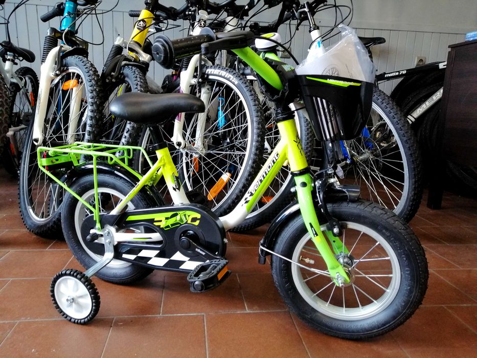 PIĘKNY VERMONT RACE BOYS Dziecięcy Koła 12" Koszyk Kółka boczne