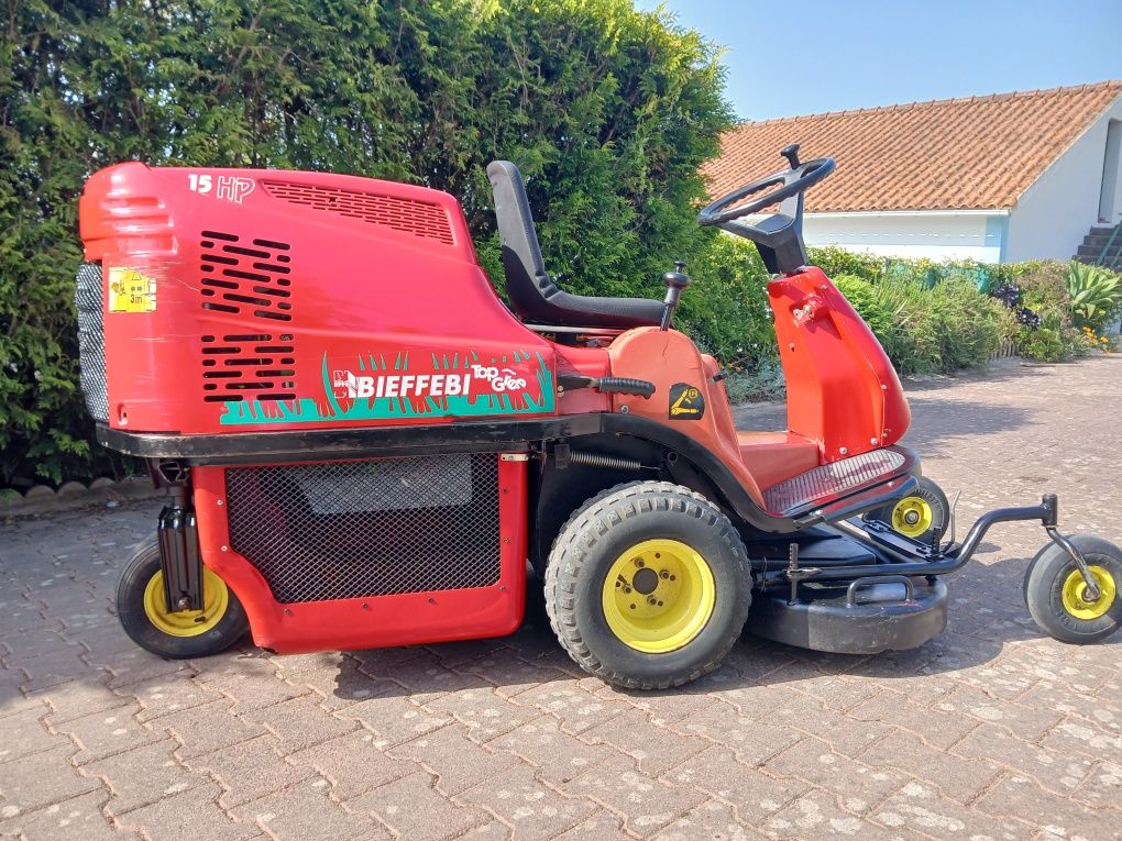 Tractor corta relva Gianini Ferrari 360 grausProfessional