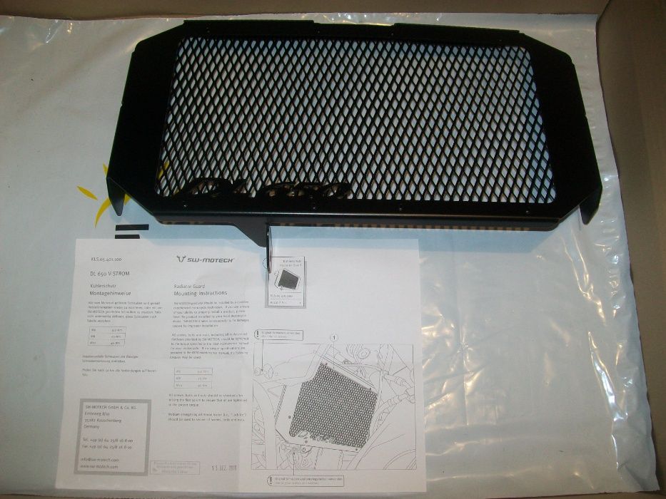 osłona chłodnicy SUZUKI DL 650 V-Strom (04>10) SW-Motech KLS.05.401.1