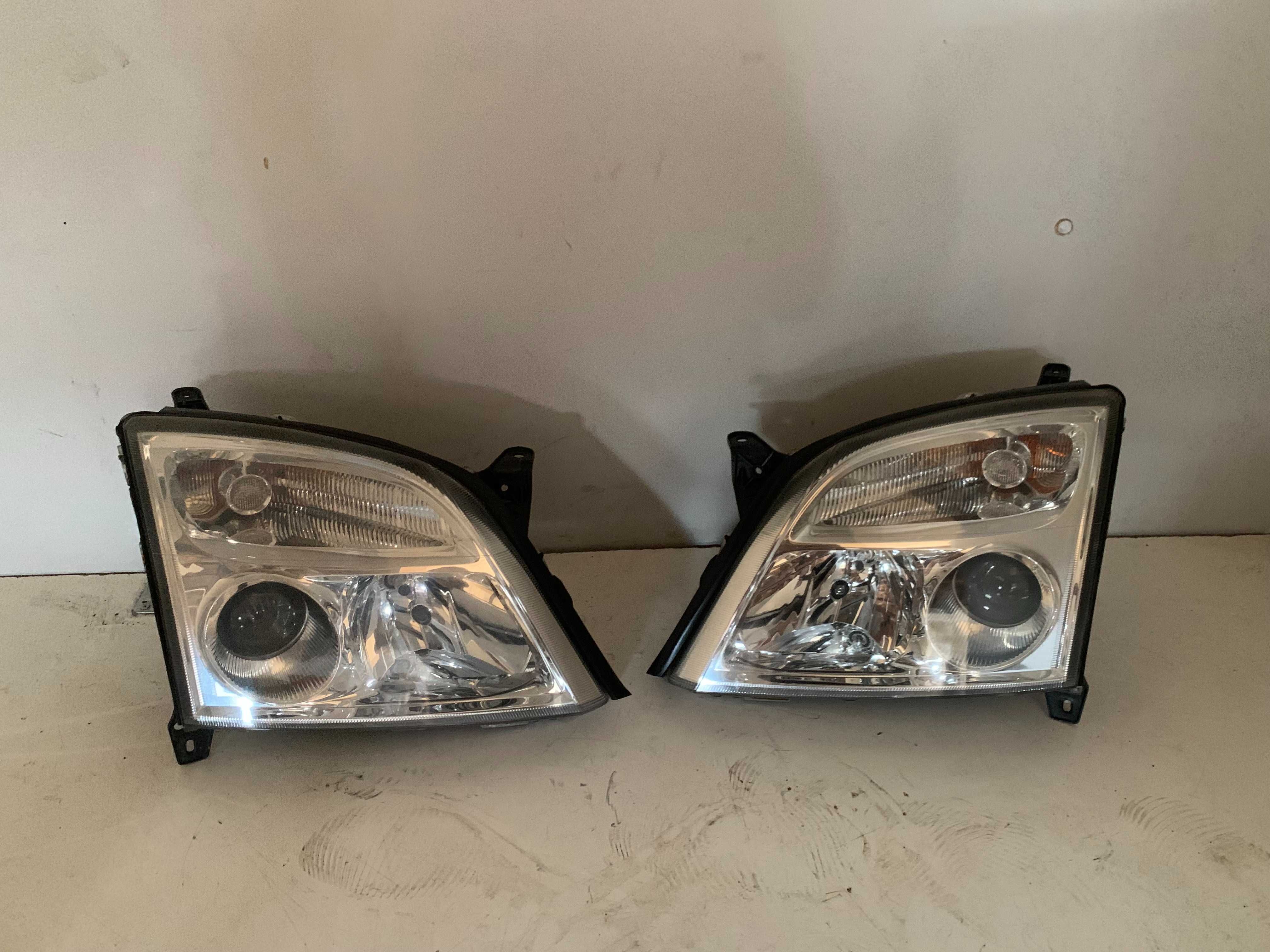 Opel Vectra C Signum Lampy Przód Przednie Komplet Lewa+Prawa EU Ładne