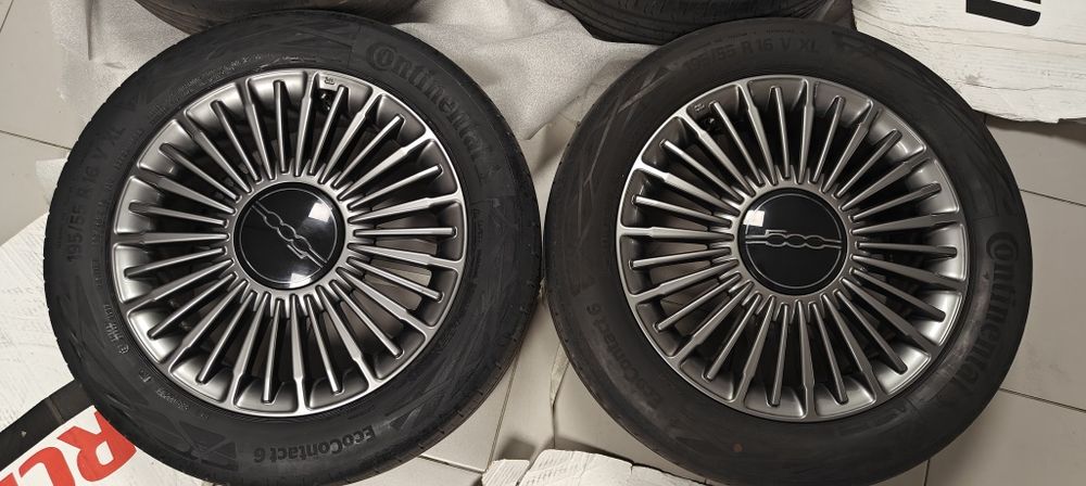 Jantes originais Fiat (R16) com pneus
