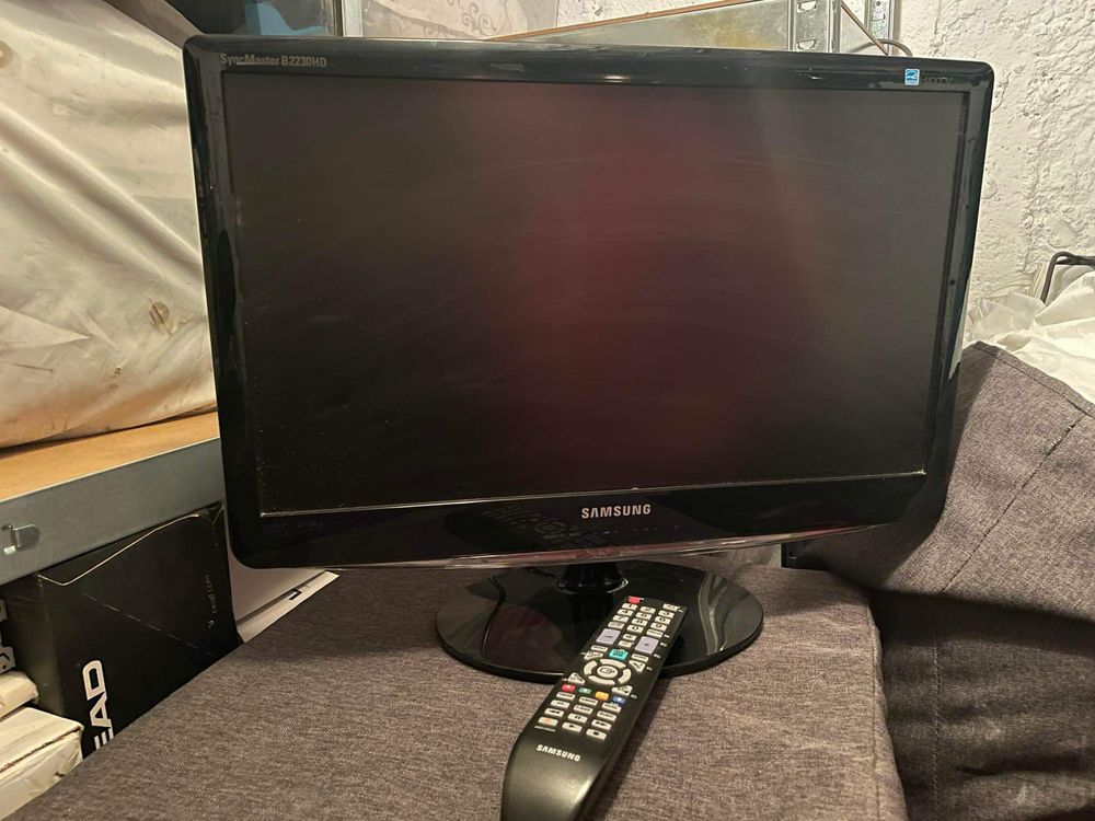 Tv telewizor monitor 22” samsung b2230hd