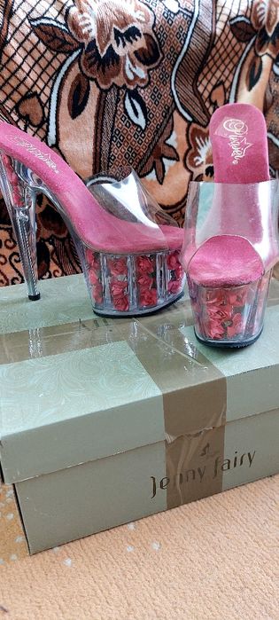 Шльопанці для занять на пілоні 36 розмір