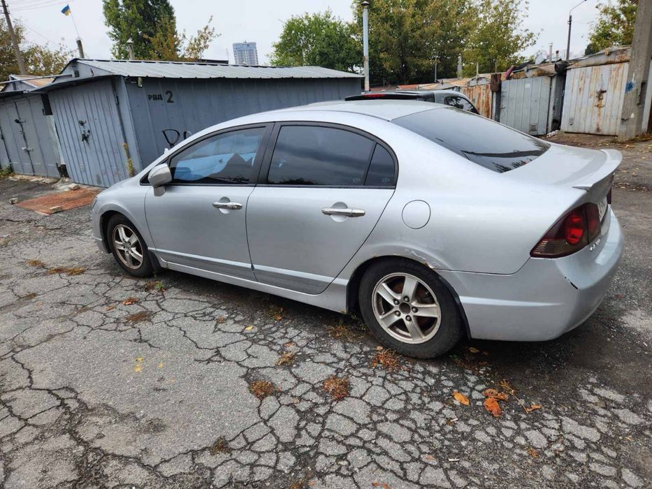 Продам Хонда Цывик 07г дв. 1.6 л, АКПП, про. 235 тыс
