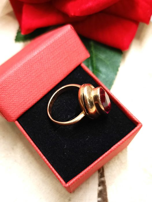 Złoty pierścionek p.583/6,30g