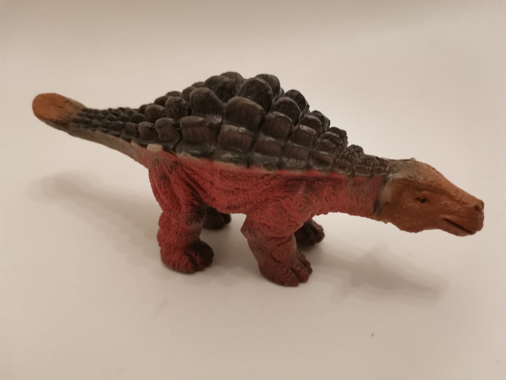 figurka dinozaura