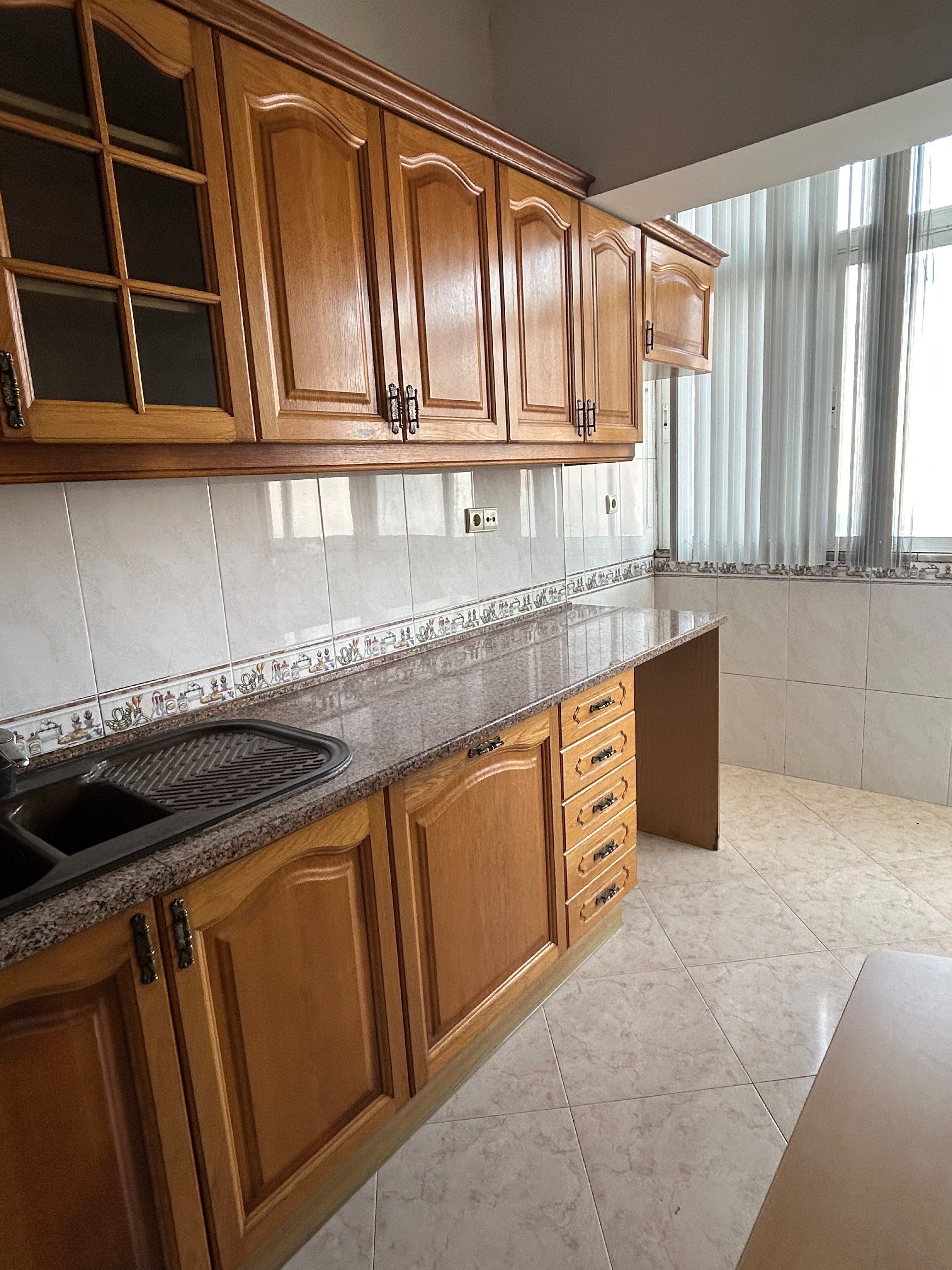 Móveis de Cozinha completa com bancada