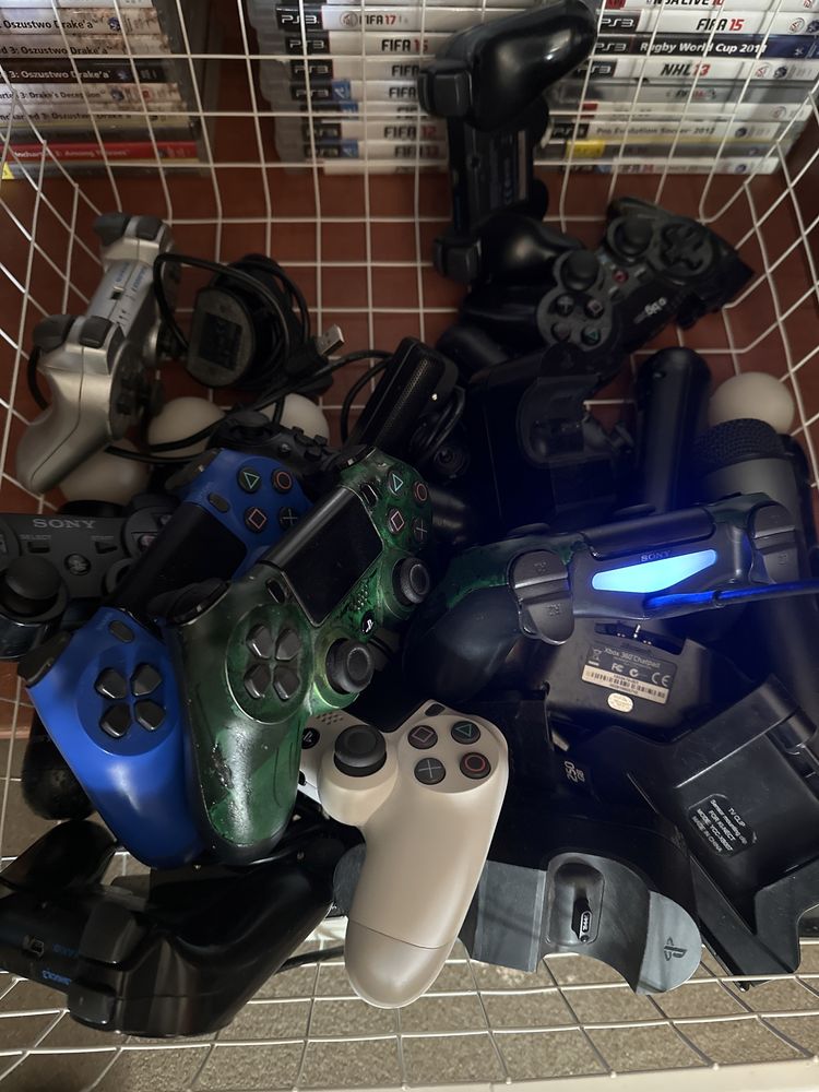Konsola Ps4 slim 1tb!jak Nowa!+Fortnite komplet stacja oryginalne pady