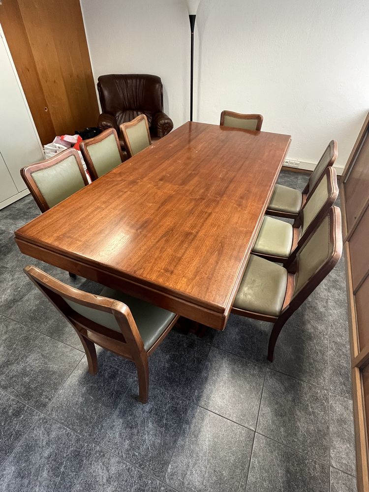Mesa de reuniões