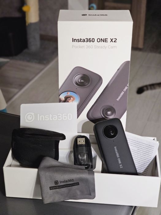 Екшн камера Insta360 X2