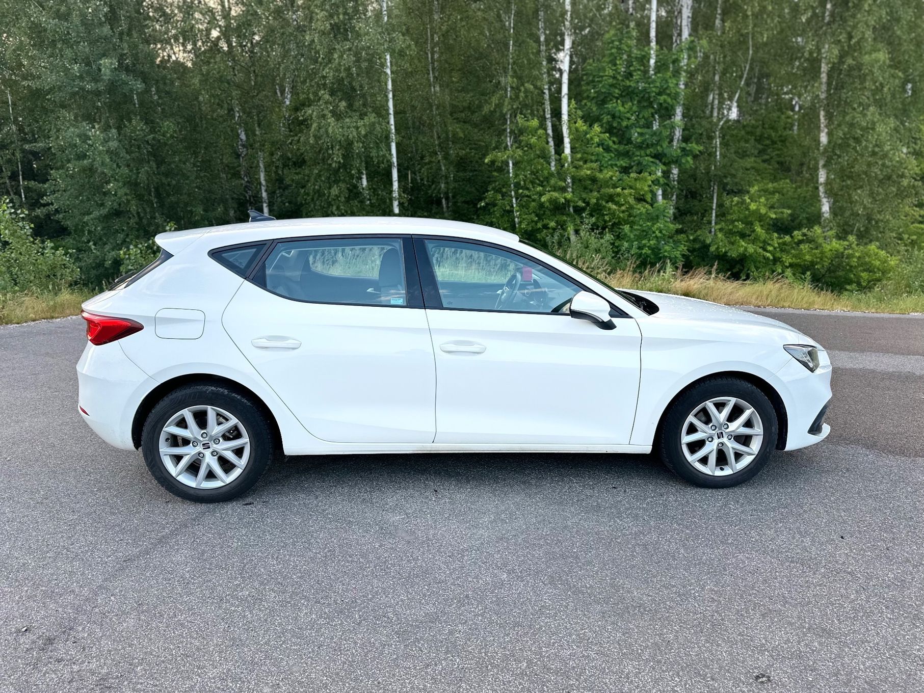 Seat Leon Seat Leon IV • 1.5 TSI • 130 KM • 2021 • Salon PL
