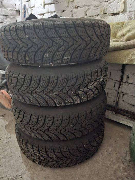 Комплект зимової гуми з дисками, ціна за комплект 2021 рік