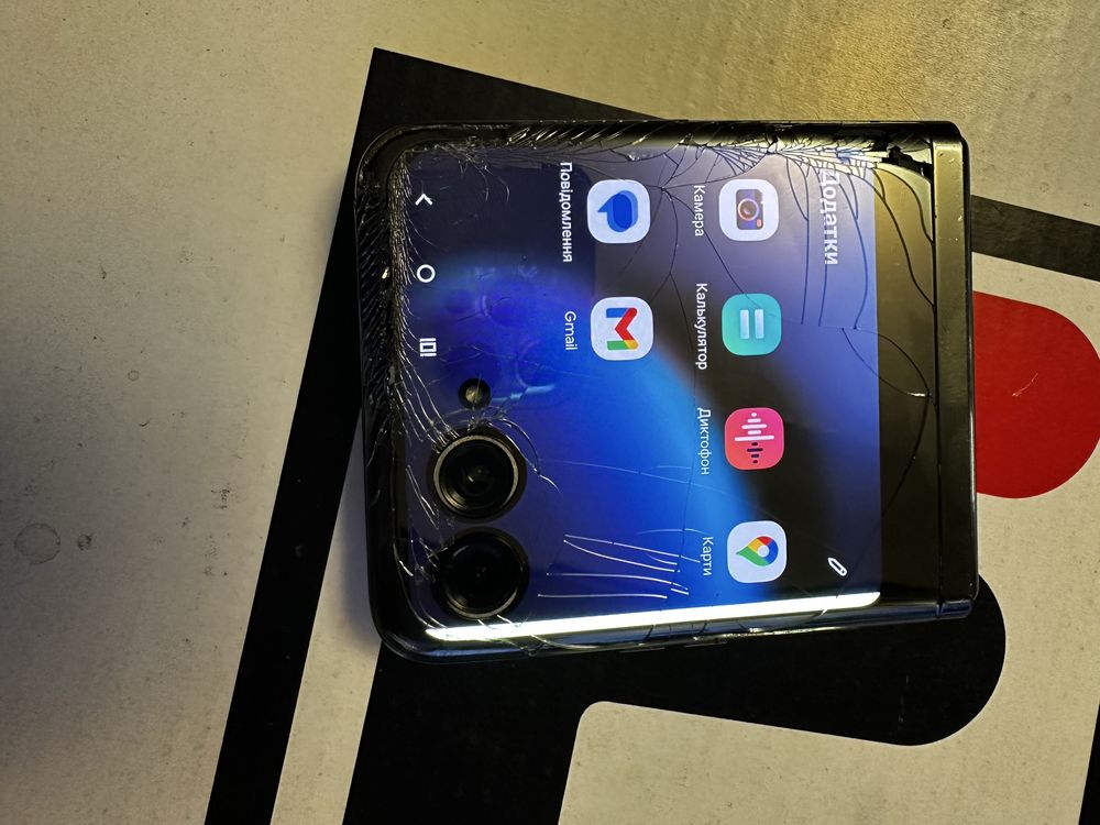 Motorola Razr 40Ultra 256GB.