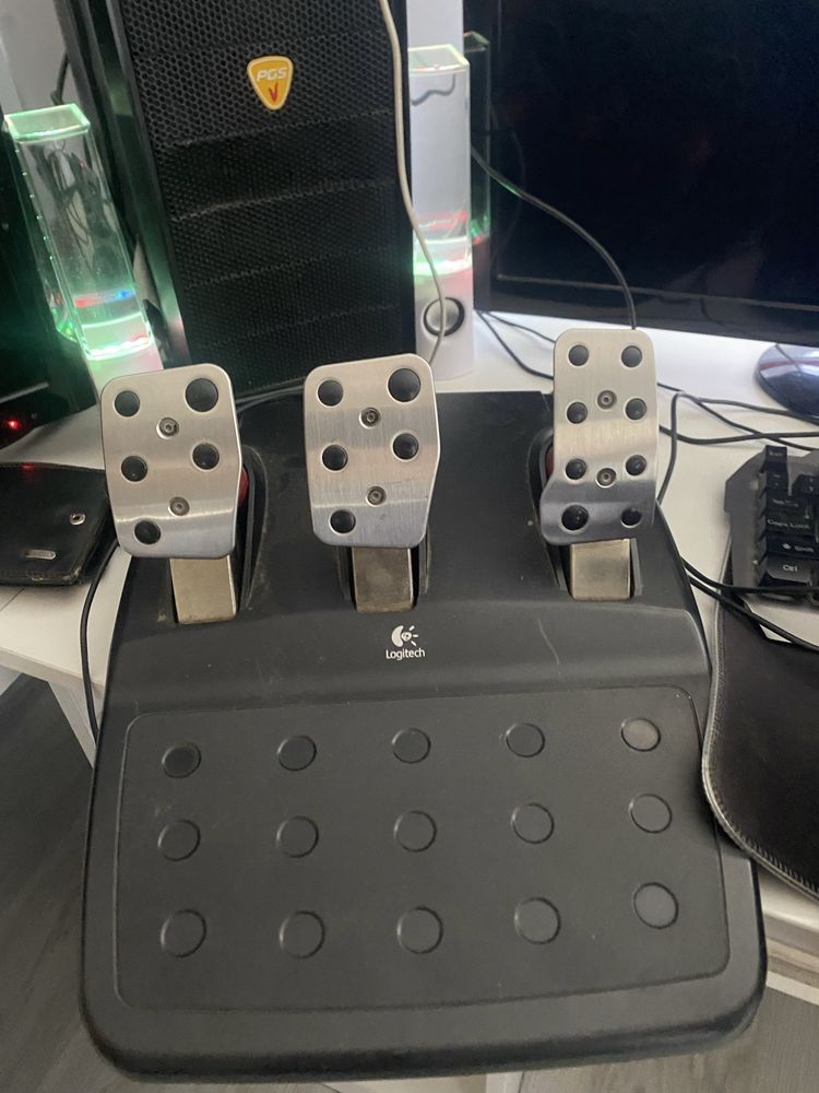 Kierownica logitech g27