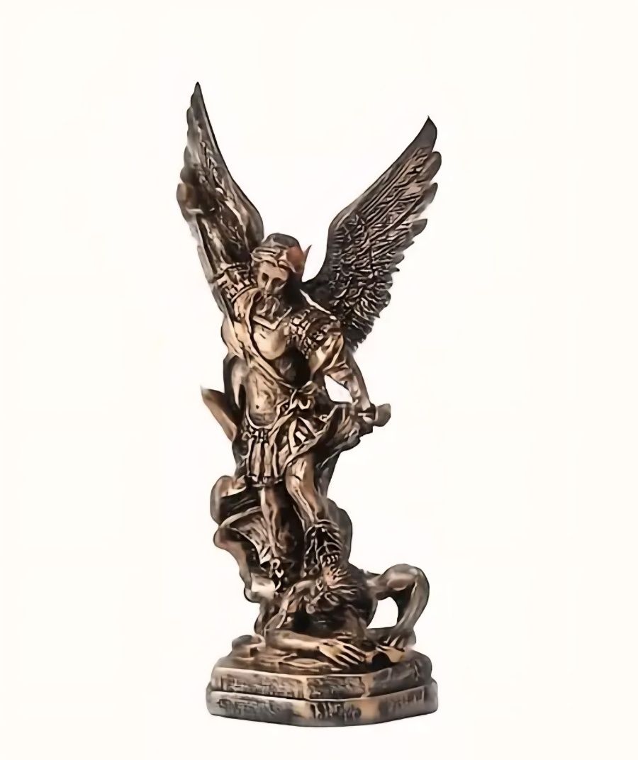 Figurka Św. Michała Archanioła