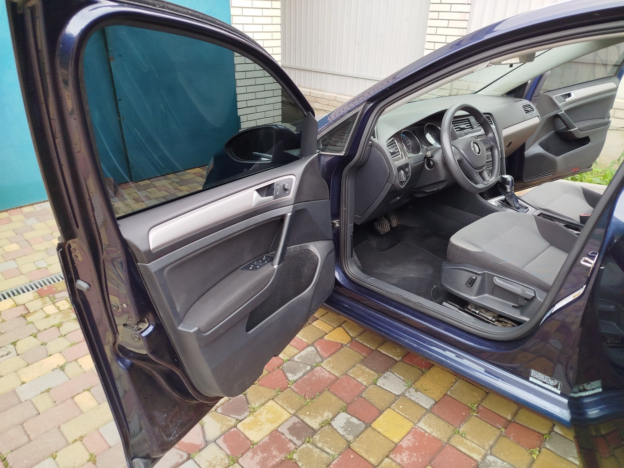 E-golf 2016 проезжает 150км