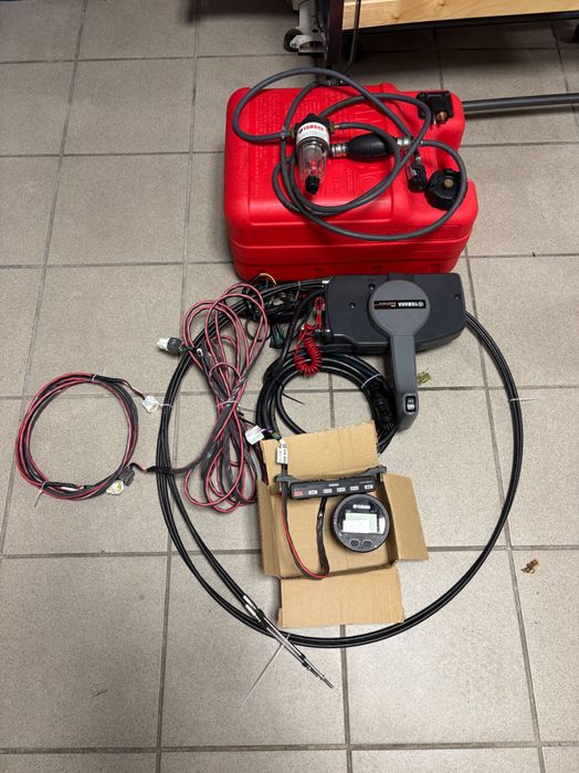 Yamaha Manetka 703 Multi Function Tach kpl. zestaw do montażu silnika