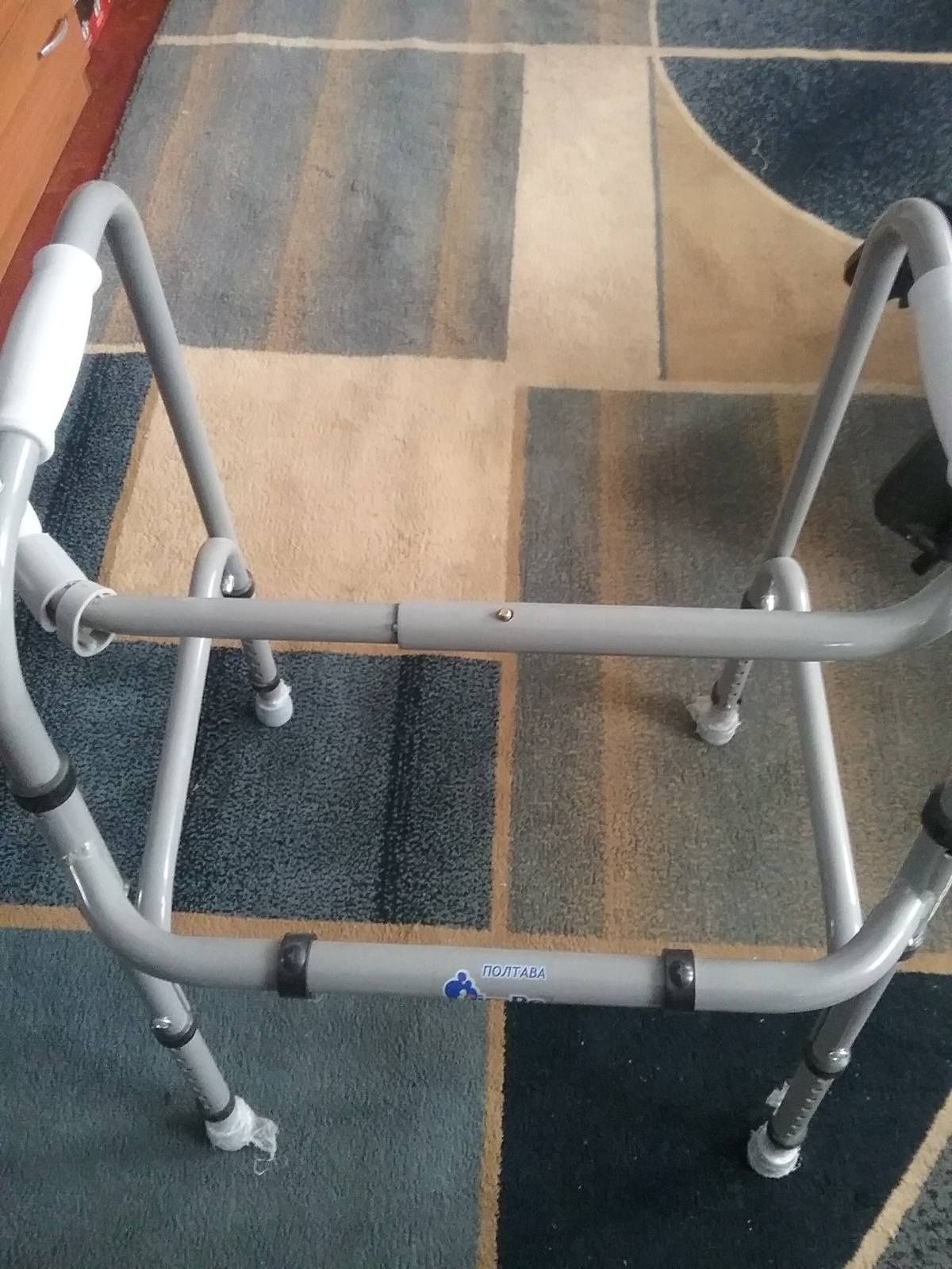 Кресло инвалидное и стул. Ходунки.