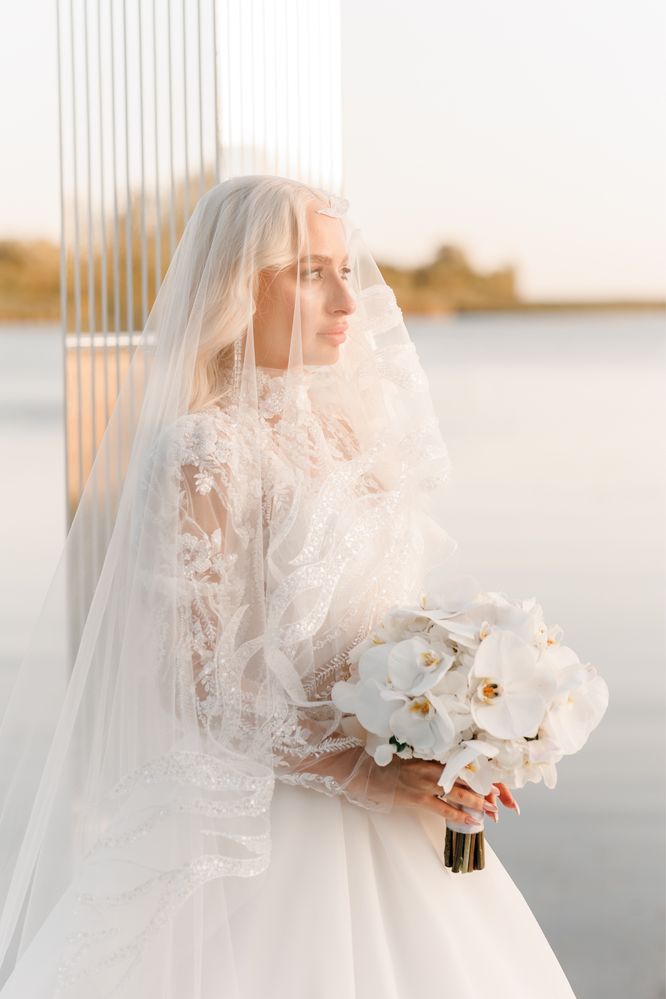 Брендовое свадебное платье, весільна розшита сукня
