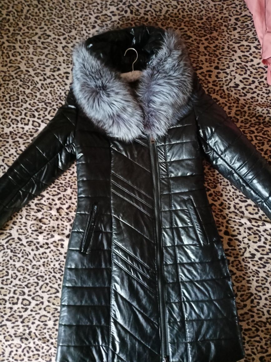 Пуховик,пальто,парка, куртка с мехом чернобурки ЭКО -кожа