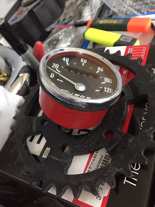 Conta quilometros ( Europa)Em perfeito estado funcional