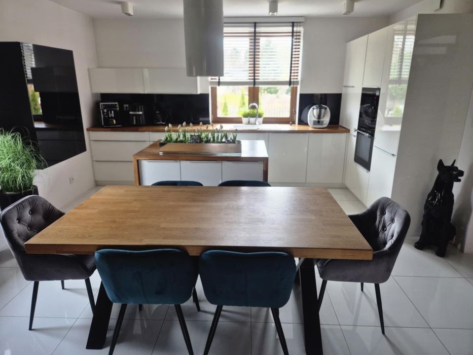 Dom wolnostojący ok 140m2, działka ok 1300m2 w sąsiedztwie lasu