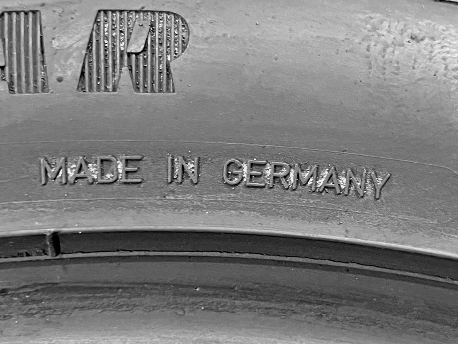 Шини Б/в 235.45.19 пара Goodyear