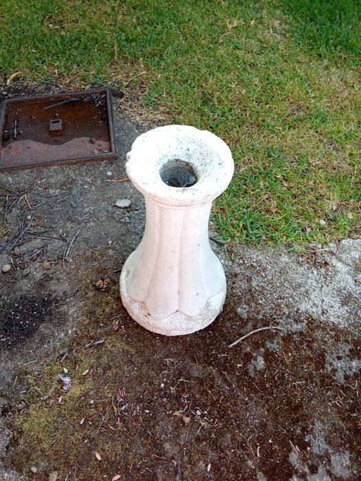 Coluna de jardim.