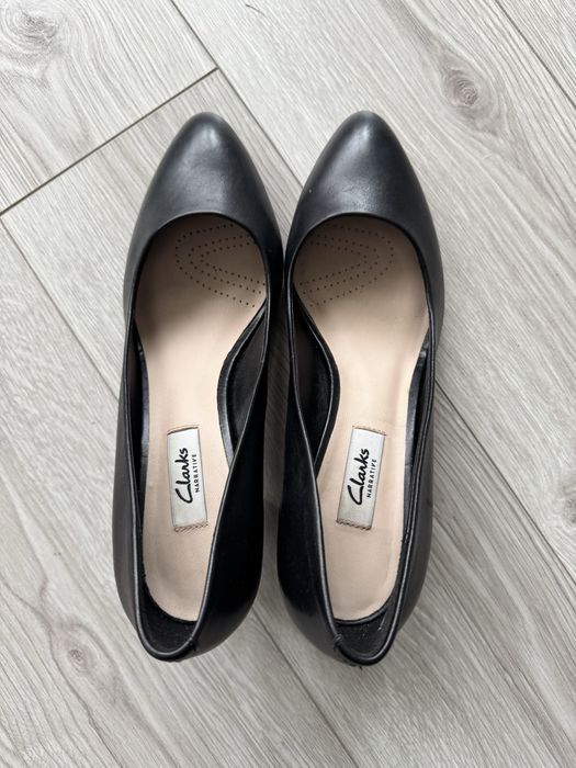 Чорні туфлі шкіряні clarks 39 39,5 40