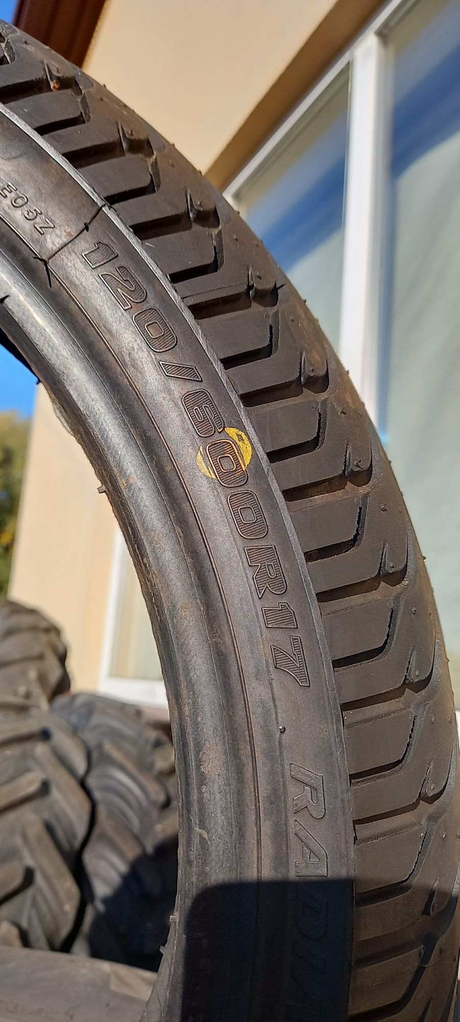 Opona 120/600R17 ( 120/70-17 ) Bridgestone Racing Battlax Torowa przód