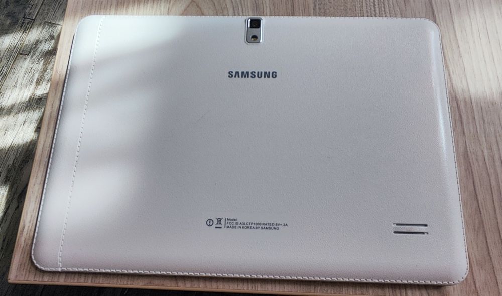 Планшет -телефон + чехол Samsung HD Galaxy N9106 10.1", 3G, 16 ГБ