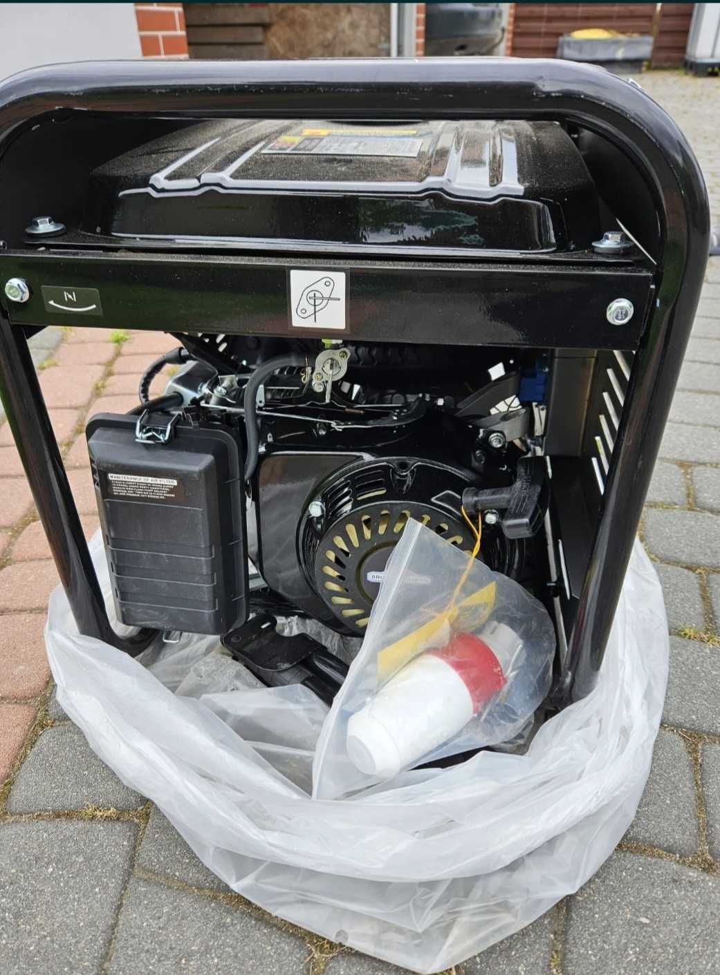 Nowy Agregat prądotwórczy generator prądu 3 fazy 6500W 6,5kW