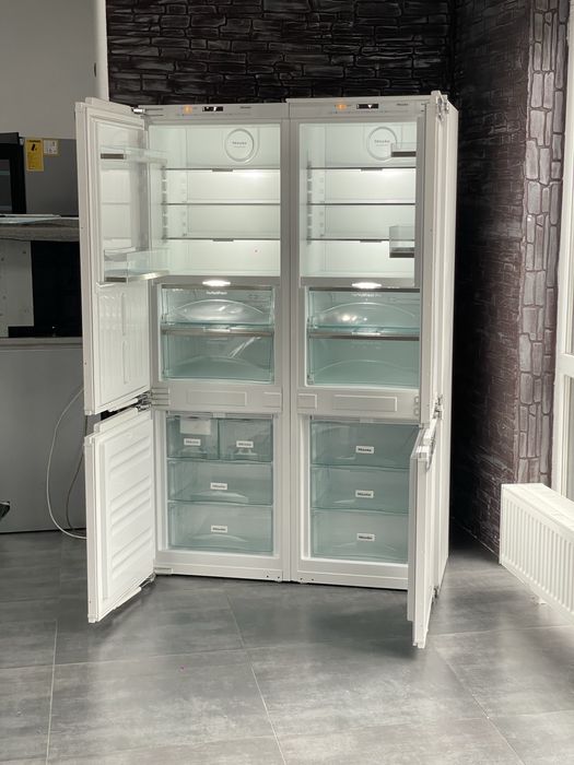 Side-by-Side!Вбудований Холодильник Miele KFN 37692 | KFN 37682