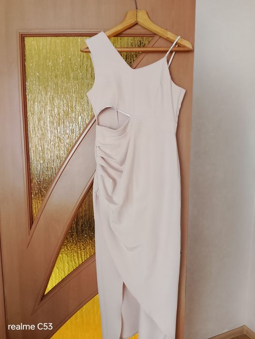 Продаю святкову сукню