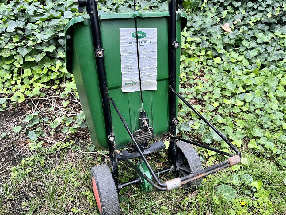 Siewnik ogrodowy Scotts