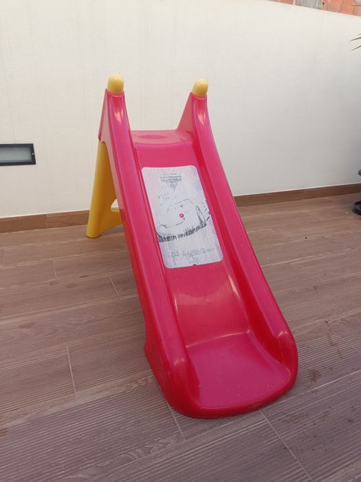 Escorrega de criança