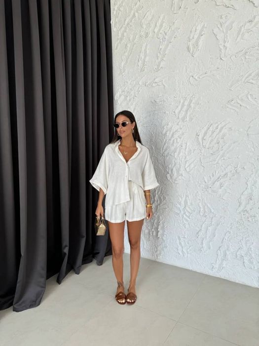 Костюм лляний білий