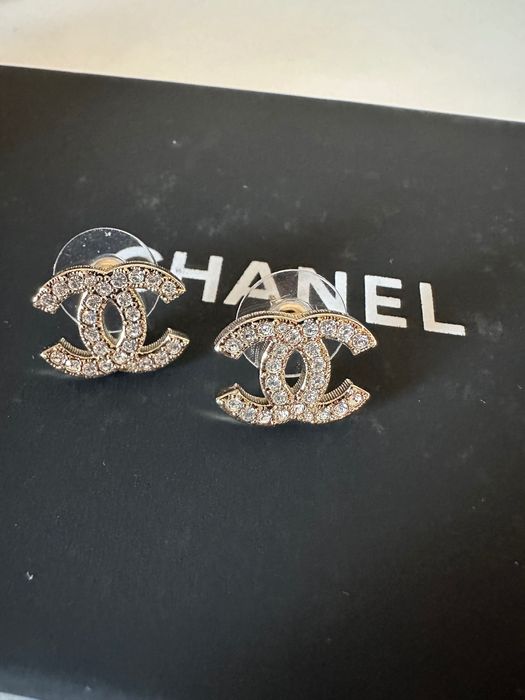 Сережки Chanel нові