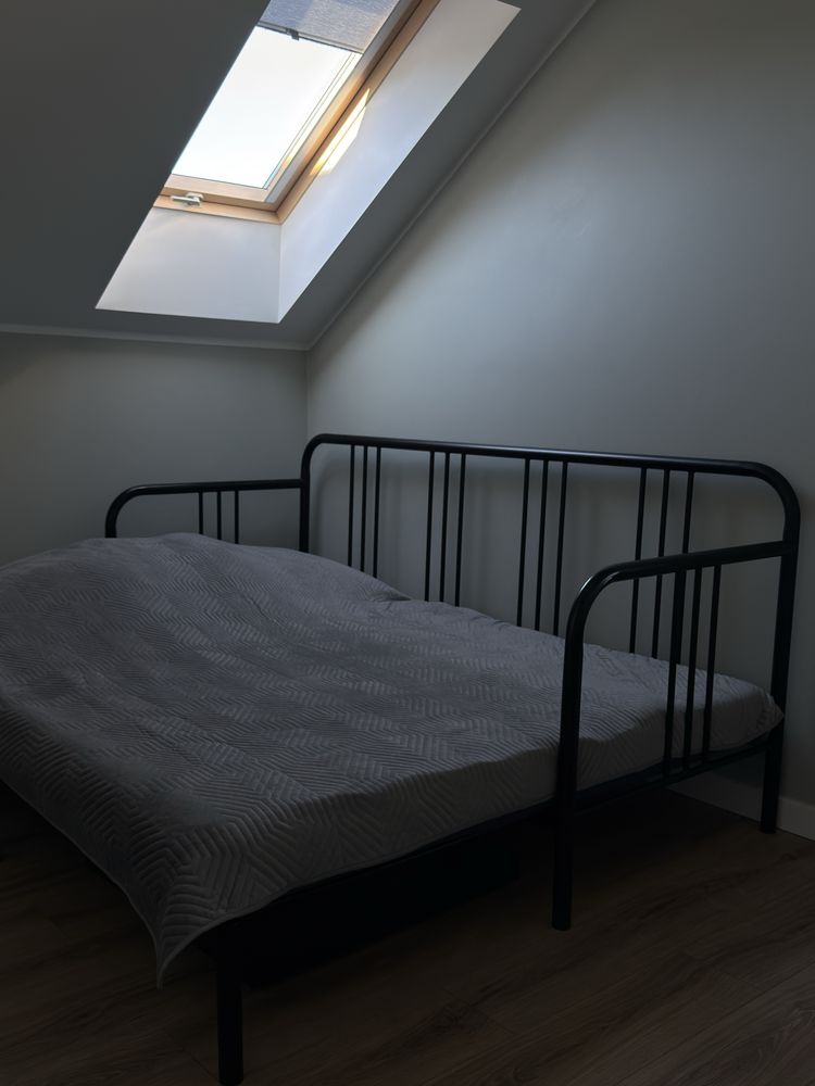 Łóżko leżanka sofa + dwa pudelka czarna metalowa Fyresdal Ikea